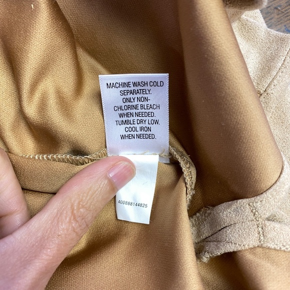 Croft & Barrow Tan Faux Suede Long Sleeve Button Down Collared Shirt - Picture 13 of 16